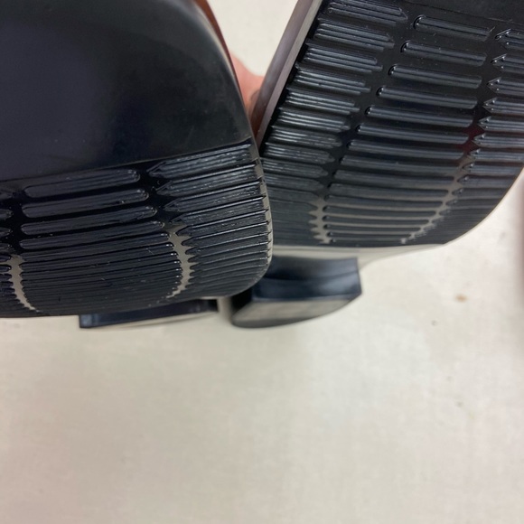 Kenneth Cole - Picture 7 of 10